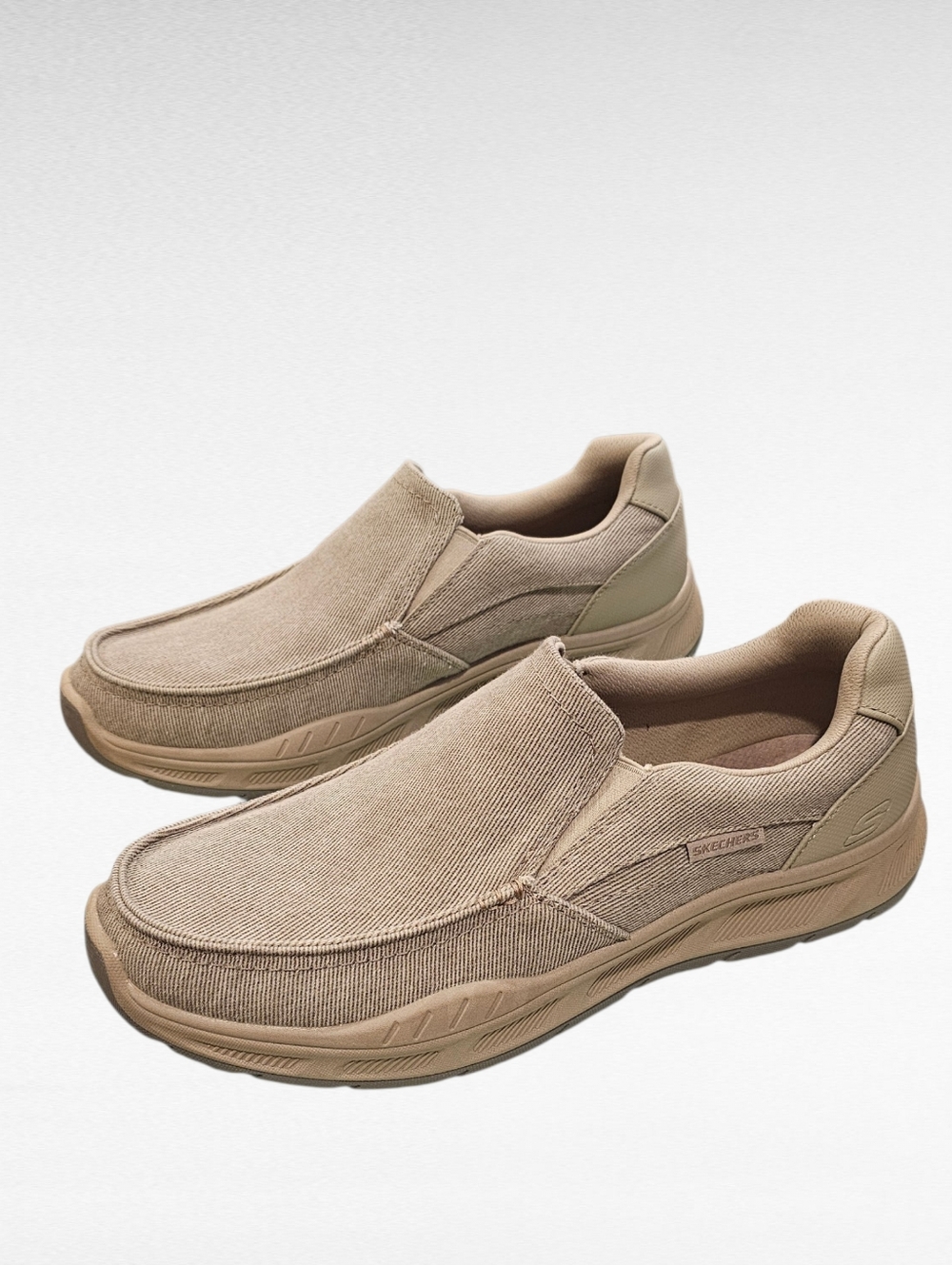 Skechers Relaxed Fit Cohagen Canvas Slip On Shoes Size 13